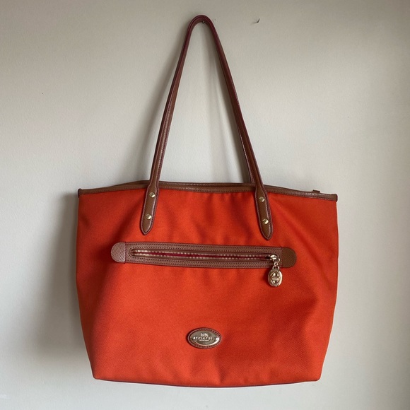 Coach tote - Picture 1 of 2